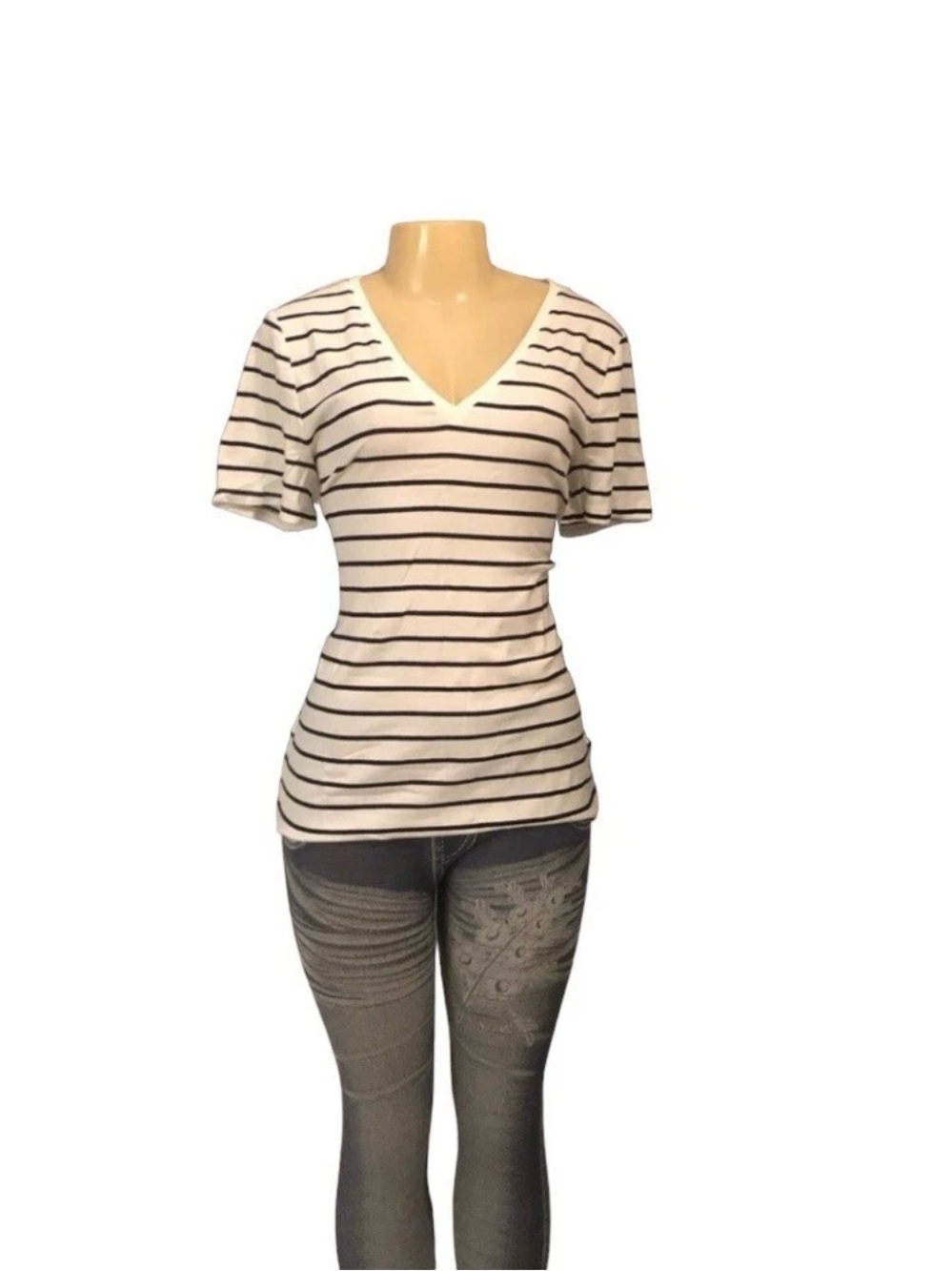 a.n.d Eawy Women Sz XXL V-Neck Short Sleeve Tee